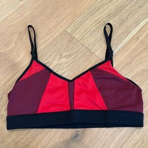 Alo sports bra